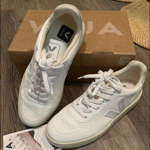 Veja sneakers
